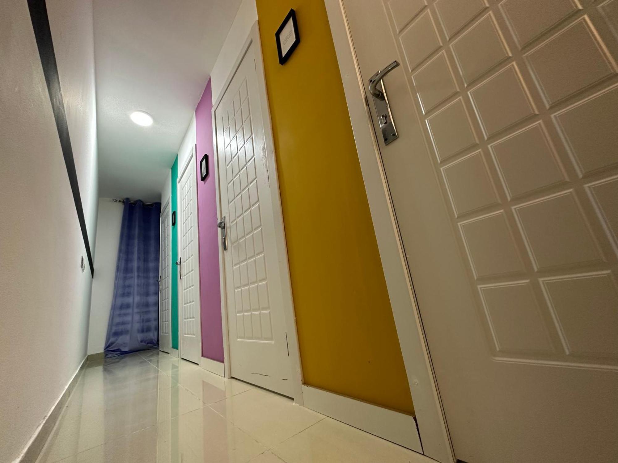 Calm Partition Near Mashreq Metro * دبي